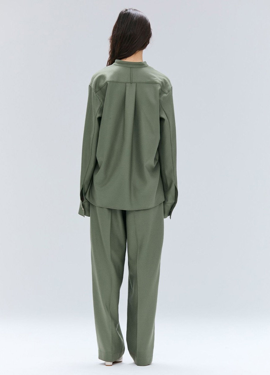 質感羊毛開領口袋襯衫